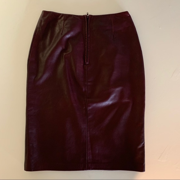 Danier leather midi skirt - Picture 3 of 4